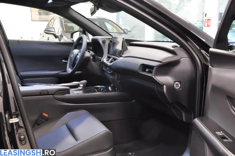 Lexus UX din 2025 cu 44 km - oferta LEX219335 - foto 10