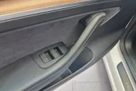 Tesla Model 3 din 2023 cu 40.400 km - oferta TES219336 - foto 19
