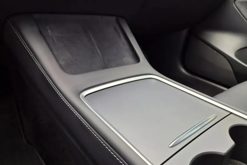 Tesla Model 3 din 2023 cu 40.400 km - oferta TES219336 - foto 23