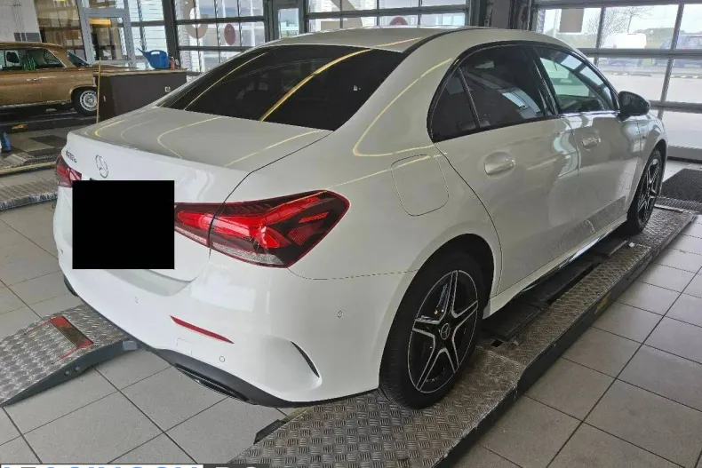 Mercedes-Benz A 250 (Clasa A) din 2021 cu 56.600 km - oferta MER219340 - foto 4