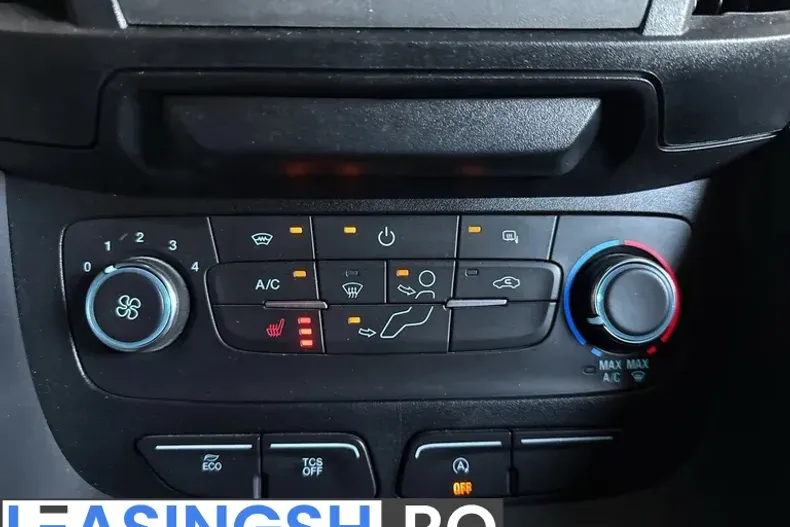 Ford Transit Connect din 2021 cu 84.539 km - oferta FOR219342 - foto 17