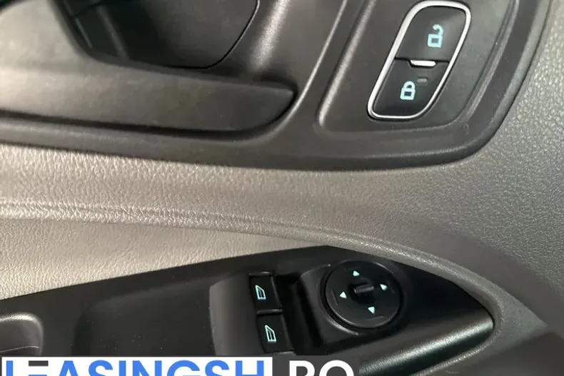 Ford Transit Connect din 2021 cu 84.539 km - oferta FOR219342 - foto 21