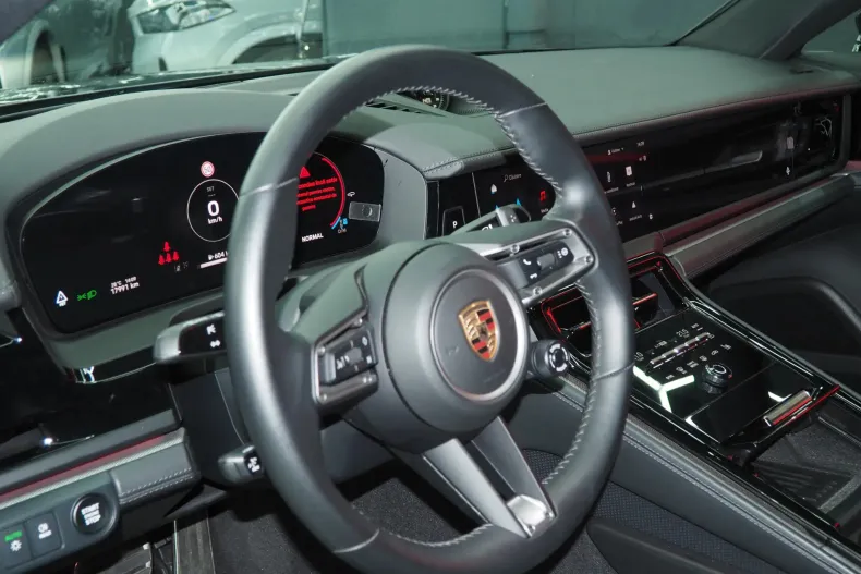 Porsche Panamera din 2024 cu 17.989 km - oferta POR219347 - foto 11