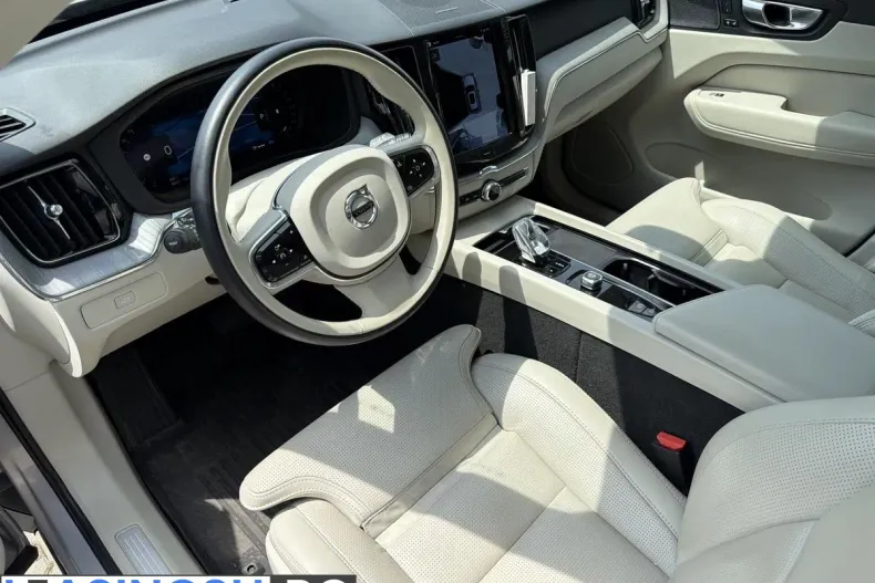 Volvo XC60 din 2022 cu 45.719 km - oferta VOL219351 - foto 9