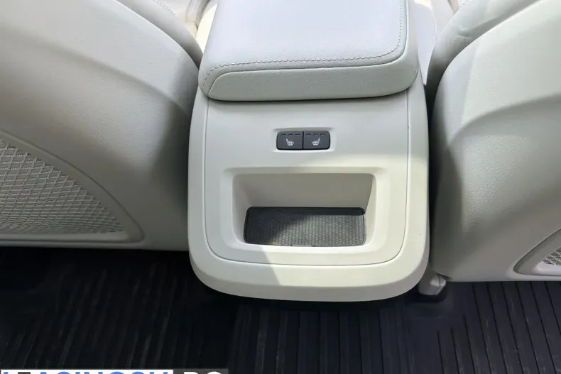 Volvo XC60 din 2022 cu 45.719 km - oferta VOL219351 - foto 14