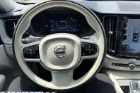 Volvo XC60 din 2022 cu 45.719 km - oferta VOL219351 - foto 16