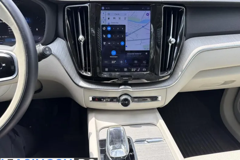 Volvo XC60 din 2022 cu 45.719 km - oferta VOL219351 - foto 17