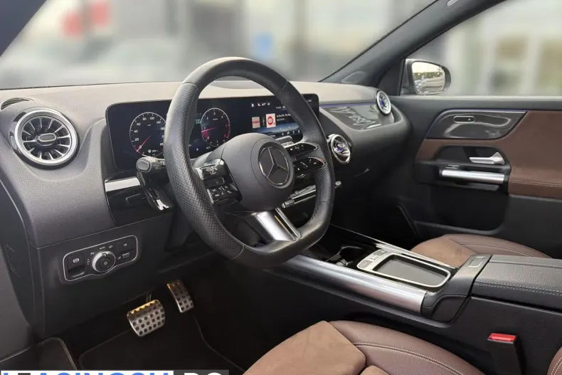 Mercedes-Benz GLA (Clasa GLA) din 2024 cu 16.500 km - oferta MER219368 - foto 9
