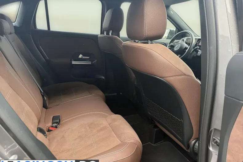 Mercedes-Benz GLA (Clasa GLA) din 2024 cu 16.500 km - oferta MER219368 - foto 14