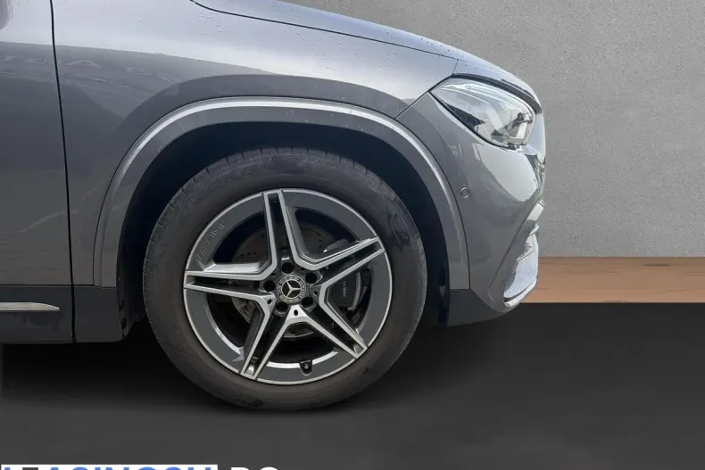 Mercedes-Benz GLA (Clasa GLA) din 2024 cu 16.500 km - oferta MER219368 - foto 15