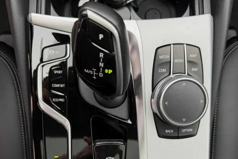 BMW 520d (Seria 5) din 2021 cu 141.000 km - oferta BMW219381 - foto 26