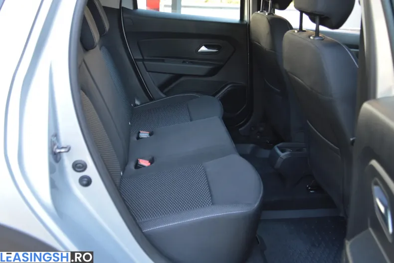 Dacia Duster din 2021 cu 10.600 km - oferta DAC219389 - foto 14