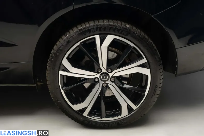 Volvo XC60 din 2021 cu 150.450 km - oferta VOL219392 - foto 10