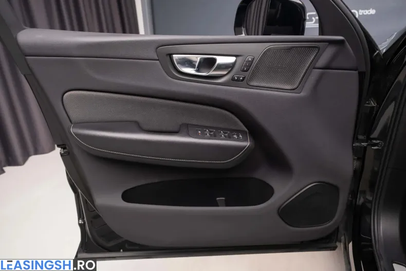 Volvo XC60 din 2021 cu 150.450 km - oferta VOL219392 - foto 18
