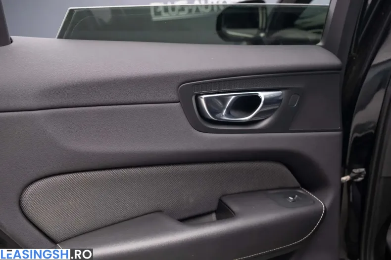 Volvo XC60 din 2021 cu 150.450 km - oferta VOL219392 - foto 27