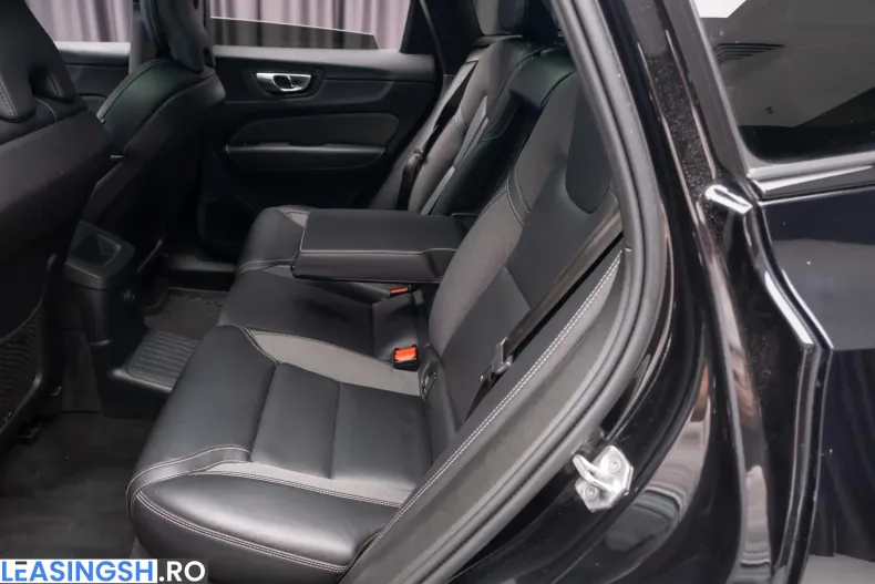 Volvo XC60 din 2021 cu 150.450 km - oferta VOL219392 - foto 29