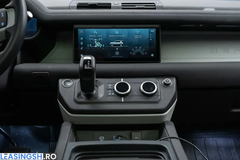 Land Rover Defender din 2023 cu 15.000 km - oferta LAN219394 - foto 19