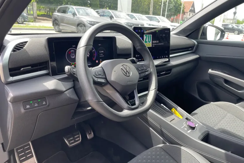Volkswagen T-Roc din 2025 cu 4.757 km - oferta VOL219408 - foto 11