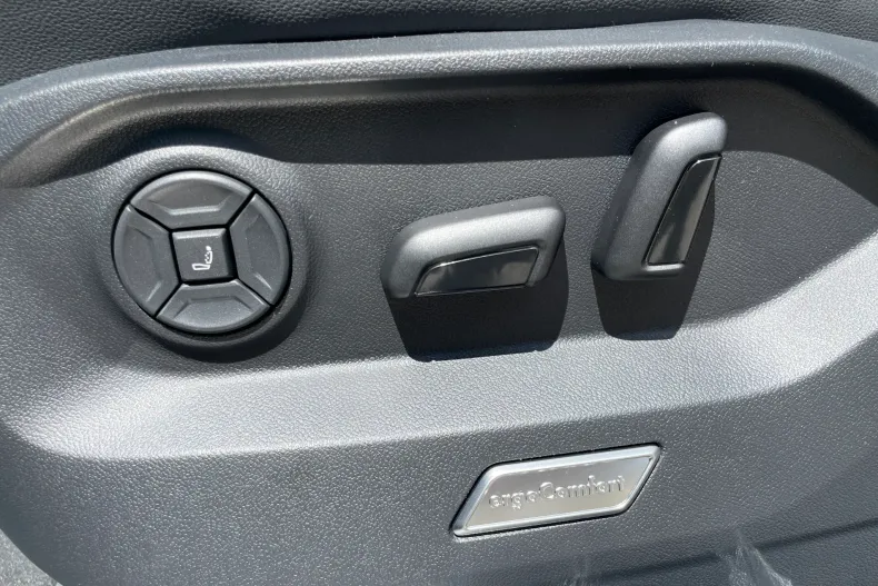 Volkswagen Touareg din 2026 cu 1 km - oferta VOL219409 - foto 13