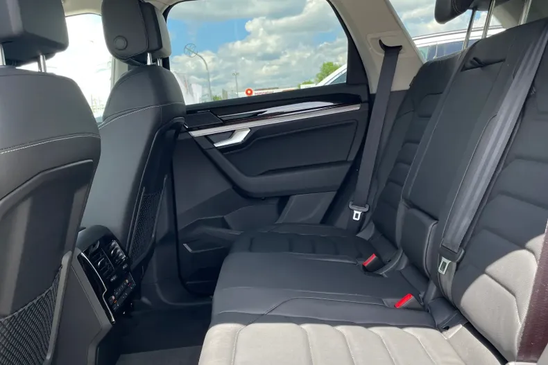 Volkswagen Touareg din 2026 cu 1 km - oferta VOL219409 - foto 14