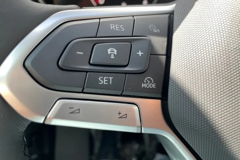 Volkswagen Touareg din 2026 cu 1 km - oferta VOL219409 - foto 27