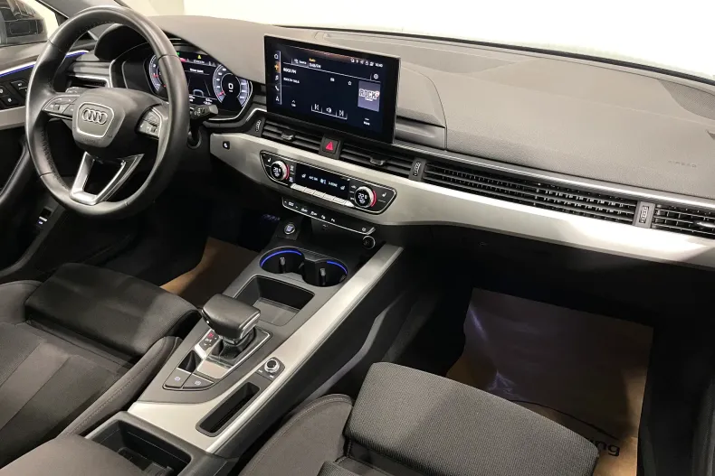 Audi A4 Limuzina din 2021 cu 84.659 km - oferta AUD219416 - foto 9
