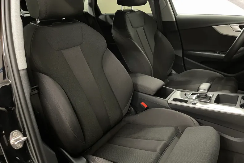 Audi A4 Limuzina din 2021 cu 84.659 km - oferta AUD219416 - foto 10