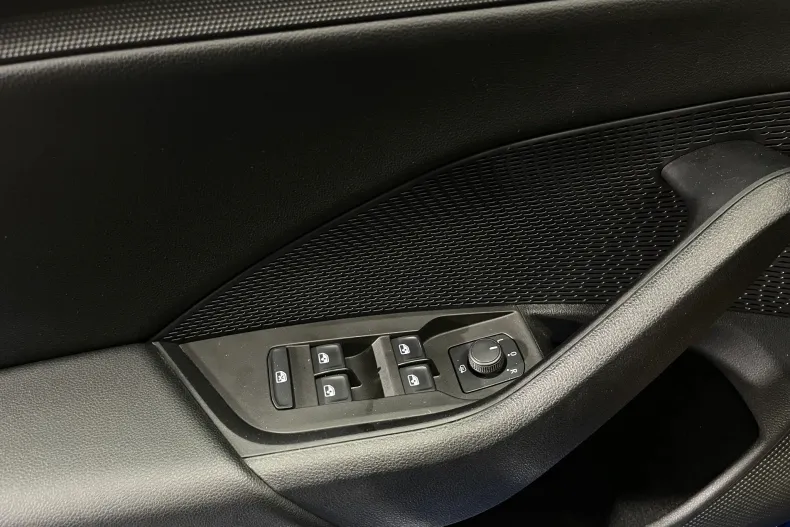Skoda Octavia din 2021 cu 117.978 km - oferta SKO219418 - foto 19