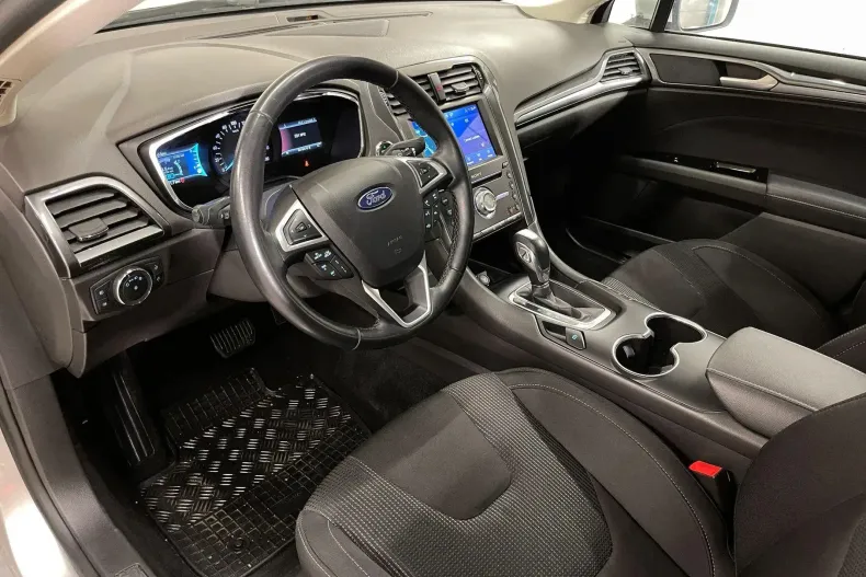 Ford Mondeo din 2021 cu 71.371 km - oferta FOR219420 - foto 5