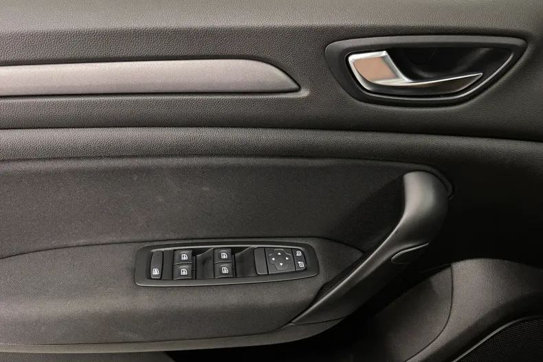 Renault Megane din 2022 cu 93.696 km - oferta REN219422 - foto 18