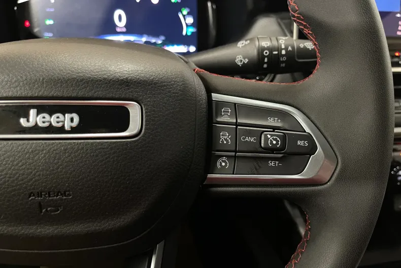 Jeep Compass din 2022 cu 50.003 km - oferta JEE219429 - foto 24