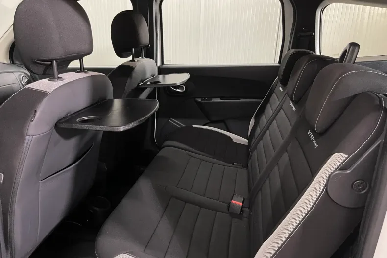 Dacia Lodgy din 2022 cu 150.526 km - oferta DAC219434 - foto 12