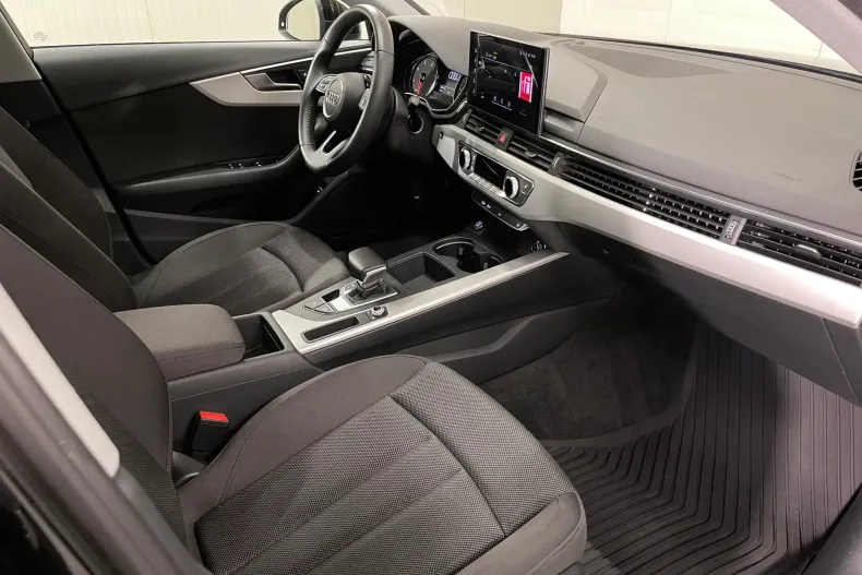Audi A4 Limuzina din 2020 cu 88.494 km - oferta AUD219437 - foto 11