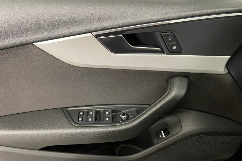 Audi A4 Limuzina din 2020 cu 88.494 km - oferta AUD219437 - foto 23