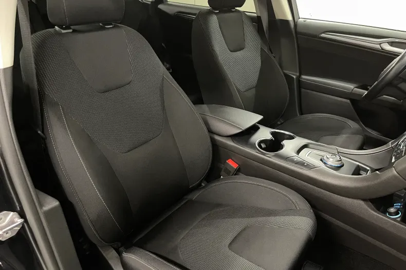 Ford Mondeo din 2021 cu 121.020 km - oferta FOR219445 - foto 9