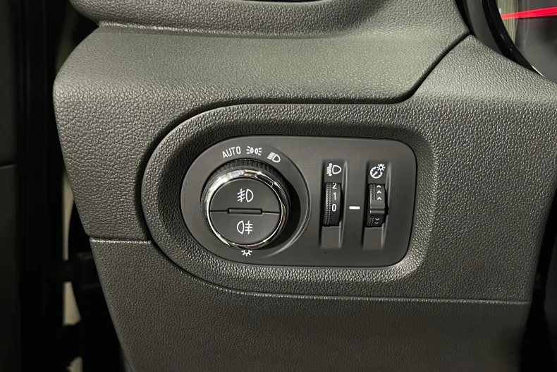 Opel Grandland (X) din 2020 cu 95.518 km - oferta OPE219450 - foto 21