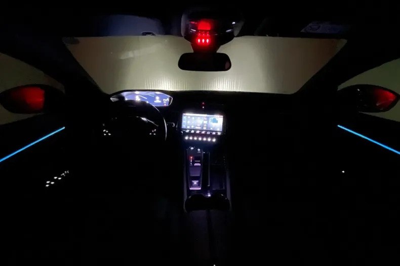Peugeot 508 din 2024 cu 76.838 km - oferta PEU219458 - foto 7