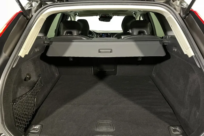 Volvo XC60 din 2021 cu 163.705 km - oferta VOL219464 - foto 13