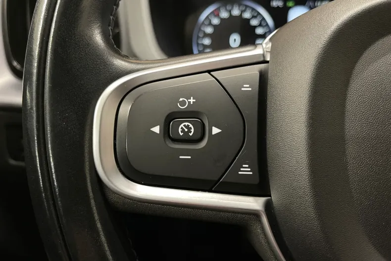 Volvo XC60 din 2021 cu 163.705 km - oferta VOL219464 - foto 26