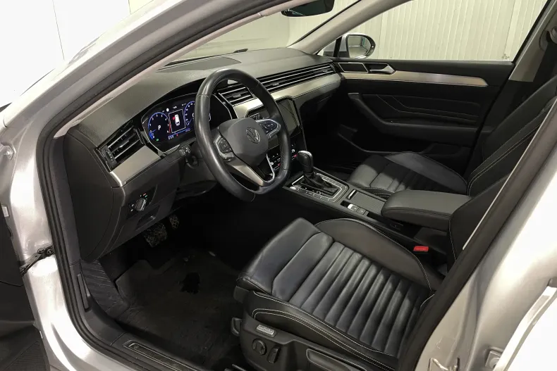 Volkswagen Passat din 2021 cu 139.147 km - oferta VOL219465 - foto 5