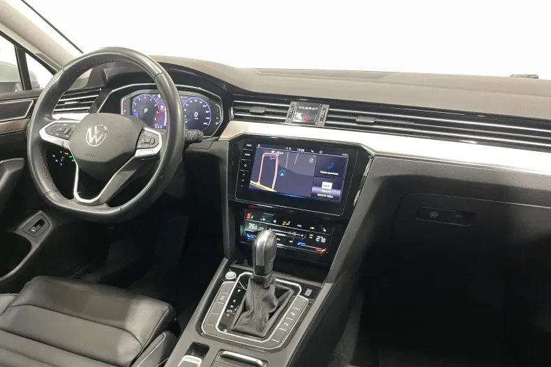 Volkswagen Passat din 2021 cu 139.147 km - oferta VOL219465 - foto 9