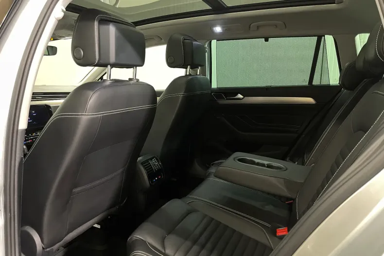Volkswagen Passat din 2021 cu 139.147 km - oferta VOL219465 - foto 12