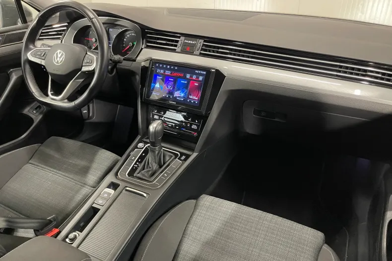 Volkswagen Passat din 2021 cu 108.362 km - oferta VOL219470 - foto 8