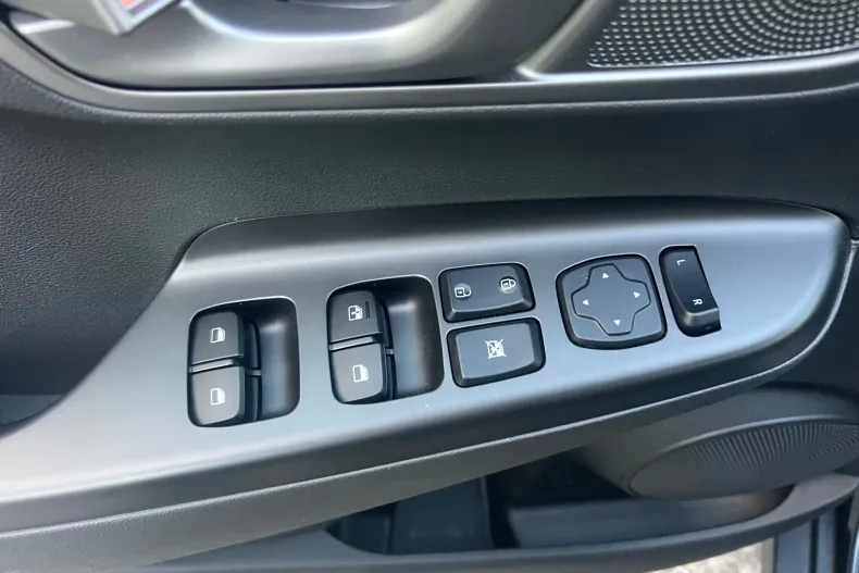 Hyundai Kona din 2021 cu 22.000 km - oferta HYU219472 - foto 21