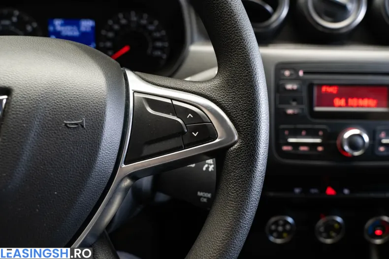 Dacia Duster din 2020 cu 72.808 km - oferta DAC219475 - foto 19
