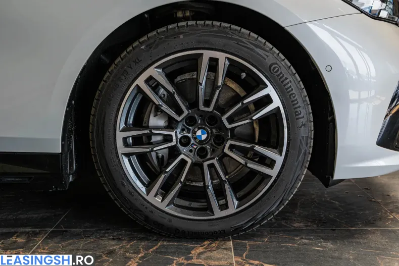 BMW i5 (Seria 5) din 2025 cu 19.765 km - oferta BMW219482 - foto 9