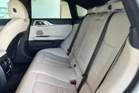 BMW i4 (Seria 4) din 2022 cu 45.000 km - oferta BMW219488 - foto 13