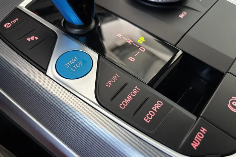 BMW i4 (Seria 4) din 2022 cu 45.000 km - oferta BMW219488 - foto 24