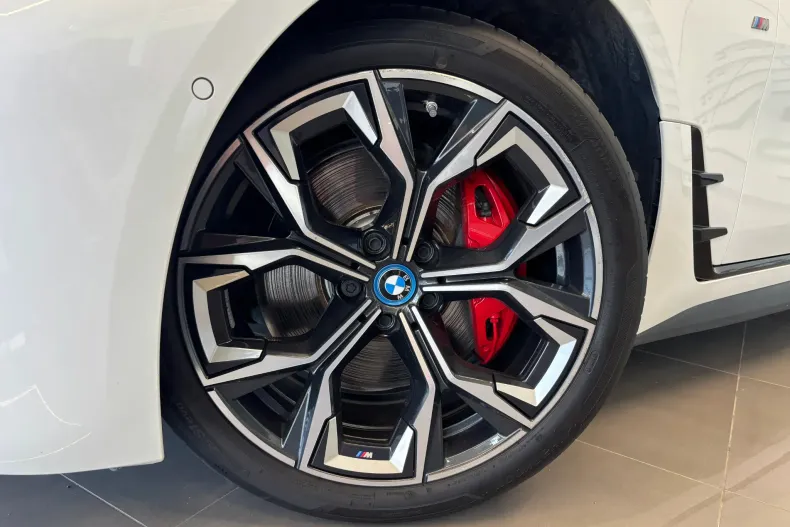 BMW i4 (Seria 4) din 2022 cu 45.000 km - oferta BMW219488 - foto 29