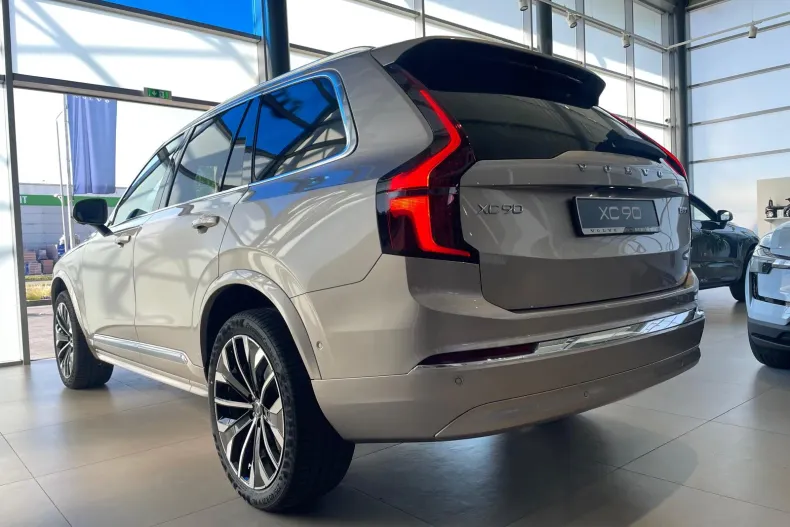 Volvo XC90 din 2026 cu 9 km - oferta VOL219492 - foto 7